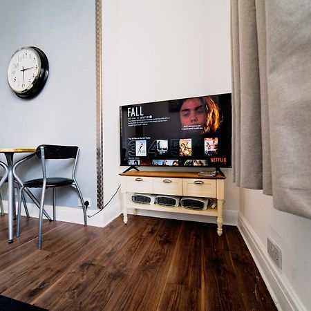 Spacious 2 Bedroom Apartment In Downtown Londres Extérieur photo