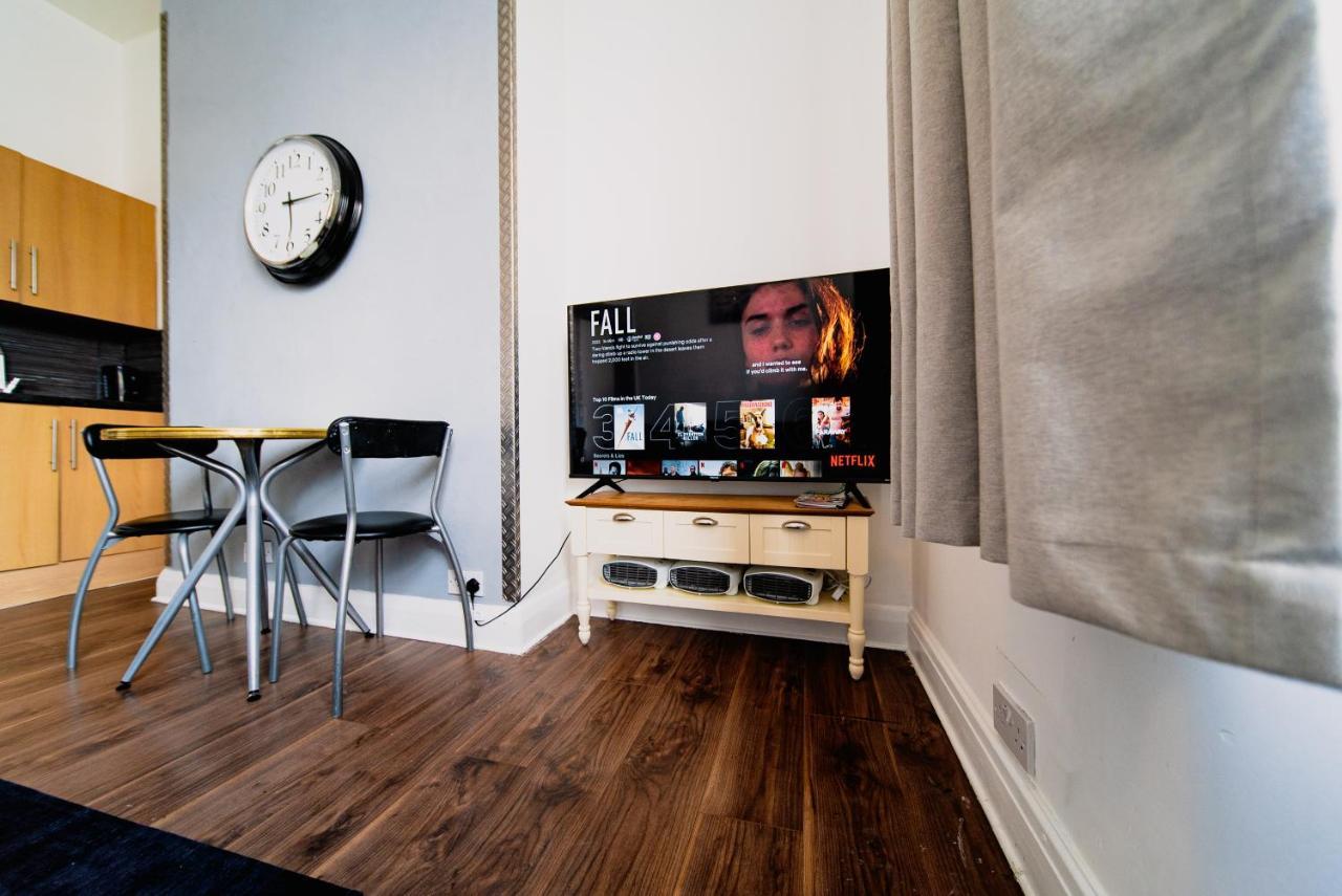 Spacious 2 Bedroom Apartment In Downtown Londres Extérieur photo
